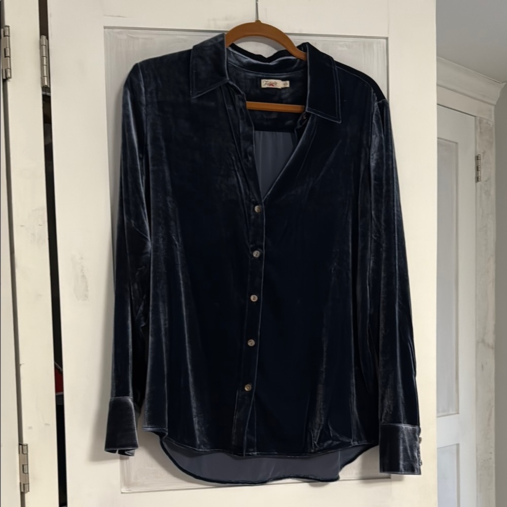 Faherty velvet navy button down